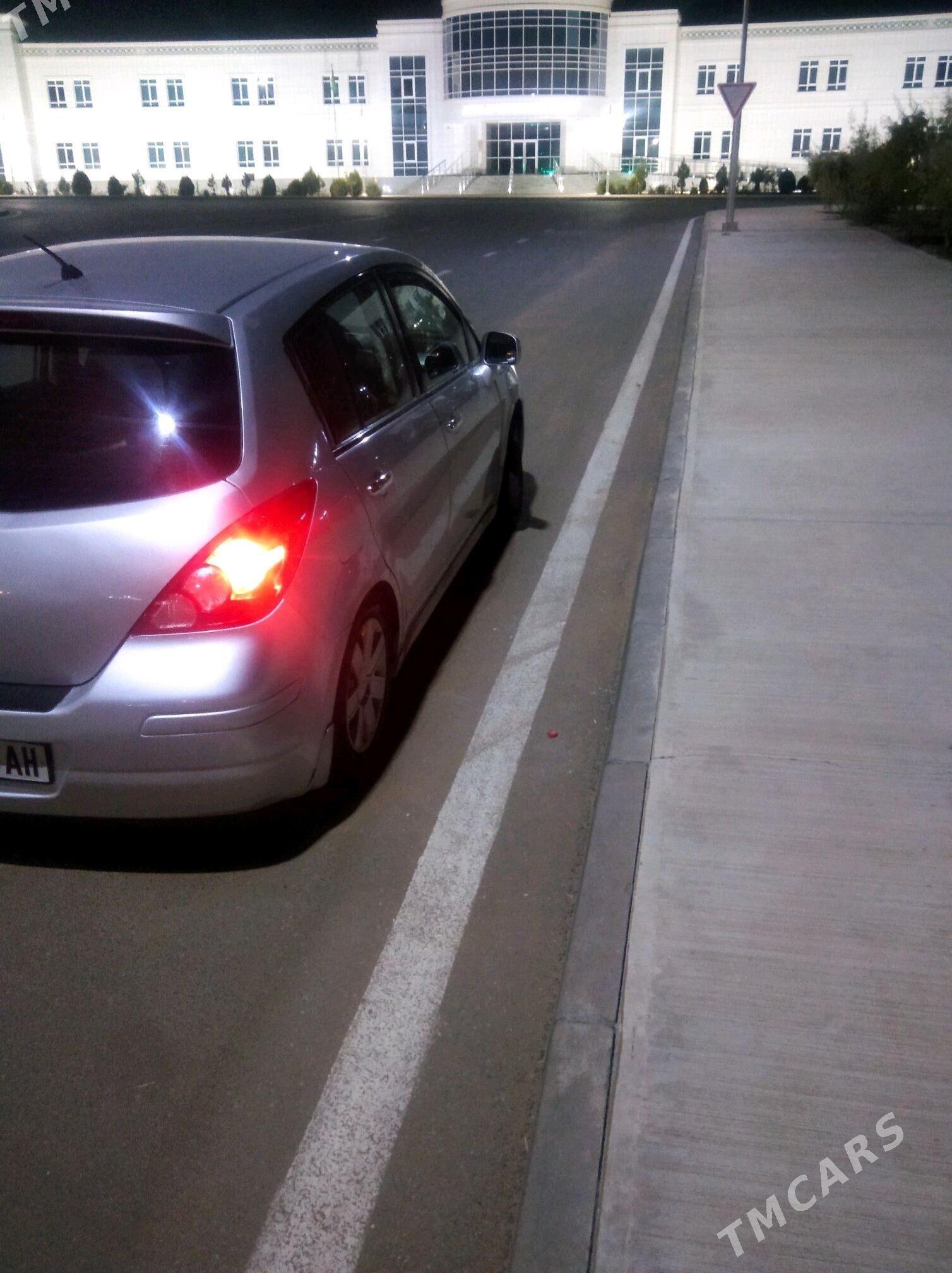 Nissan Versa 2011 - 110 000 TMT - Арчабиль шаёлы - img 2