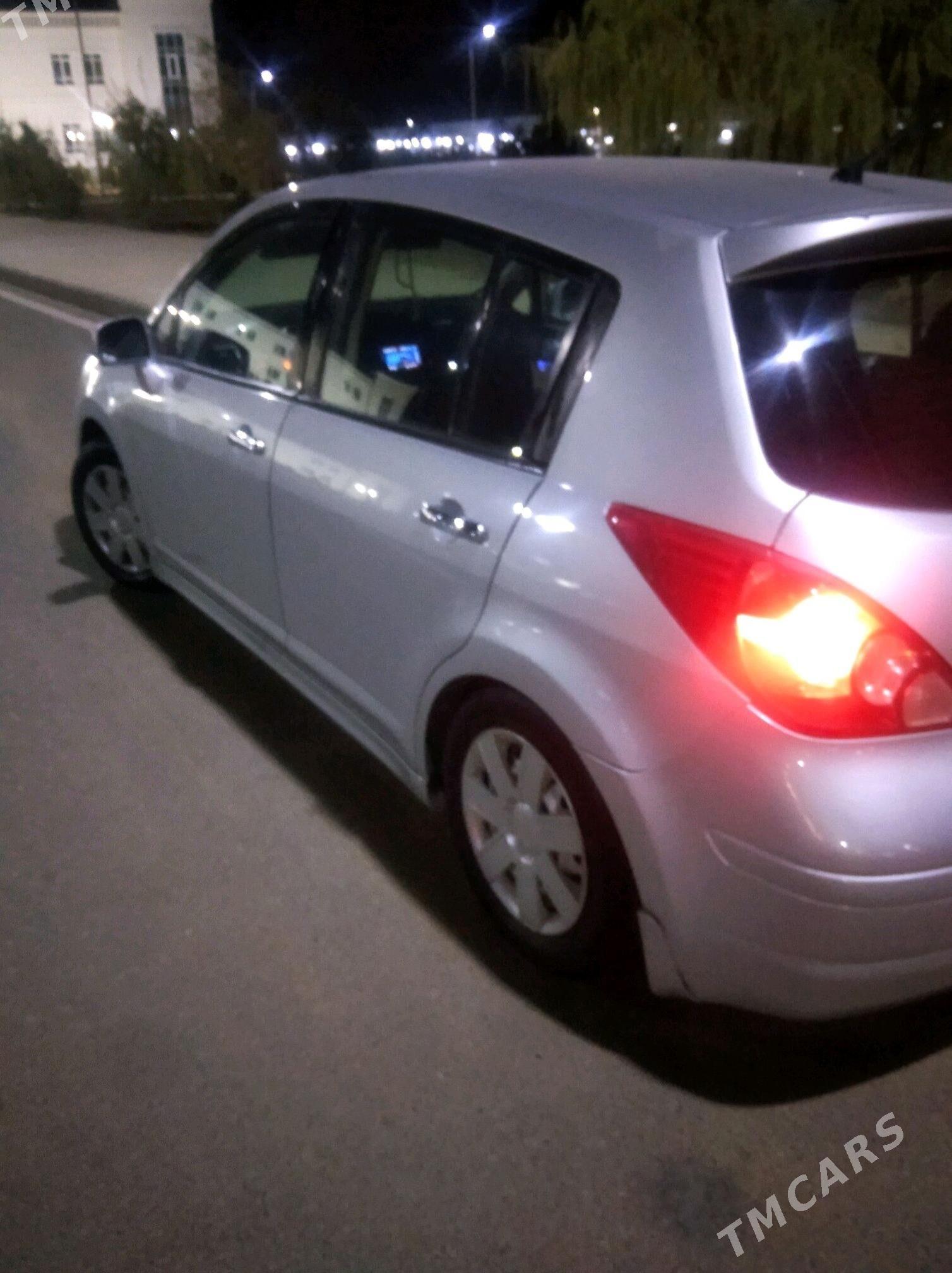 Nissan Versa 2011 - 110 000 TMT - Арчабиль шаёлы - img 3