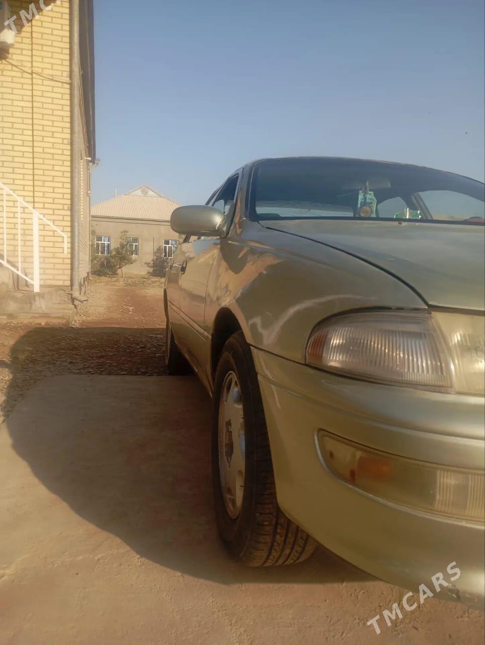 Toyota Carina 1992 - 45 000 TMT - Туркменгала - img 4
