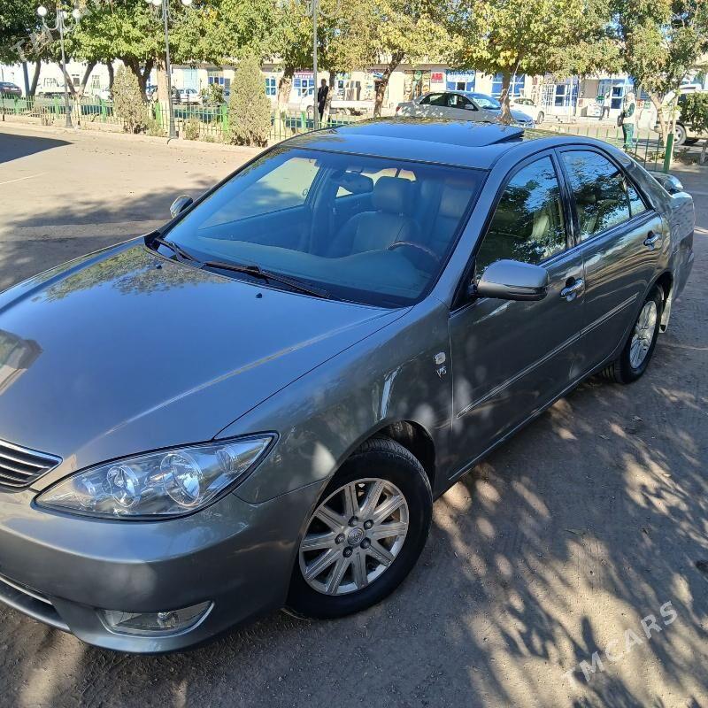 Toyota Camry 2003 - 220 000 TMT - Дашогуз - img 3
