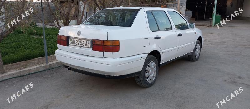 Volkswagen Jetta 1994 - 40 000 TMT - Кака - img 4