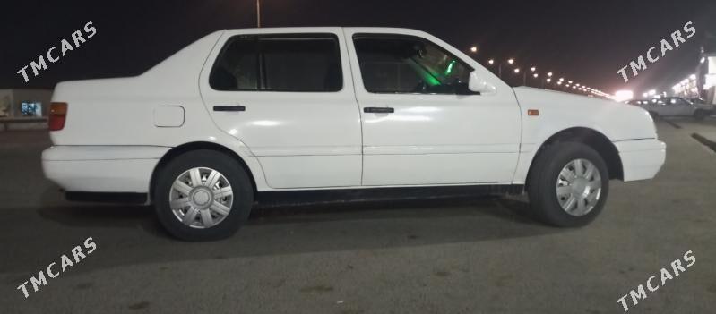 Volkswagen Jetta 1994 - 40 000 TMT - Кака - img 5