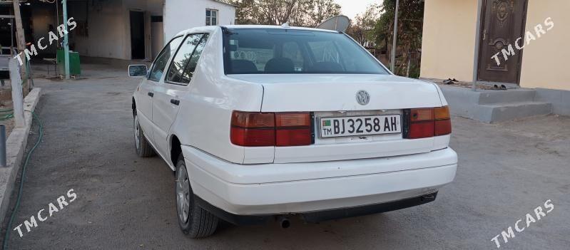 Volkswagen Jetta 1994 - 40 000 TMT - Кака - img 3