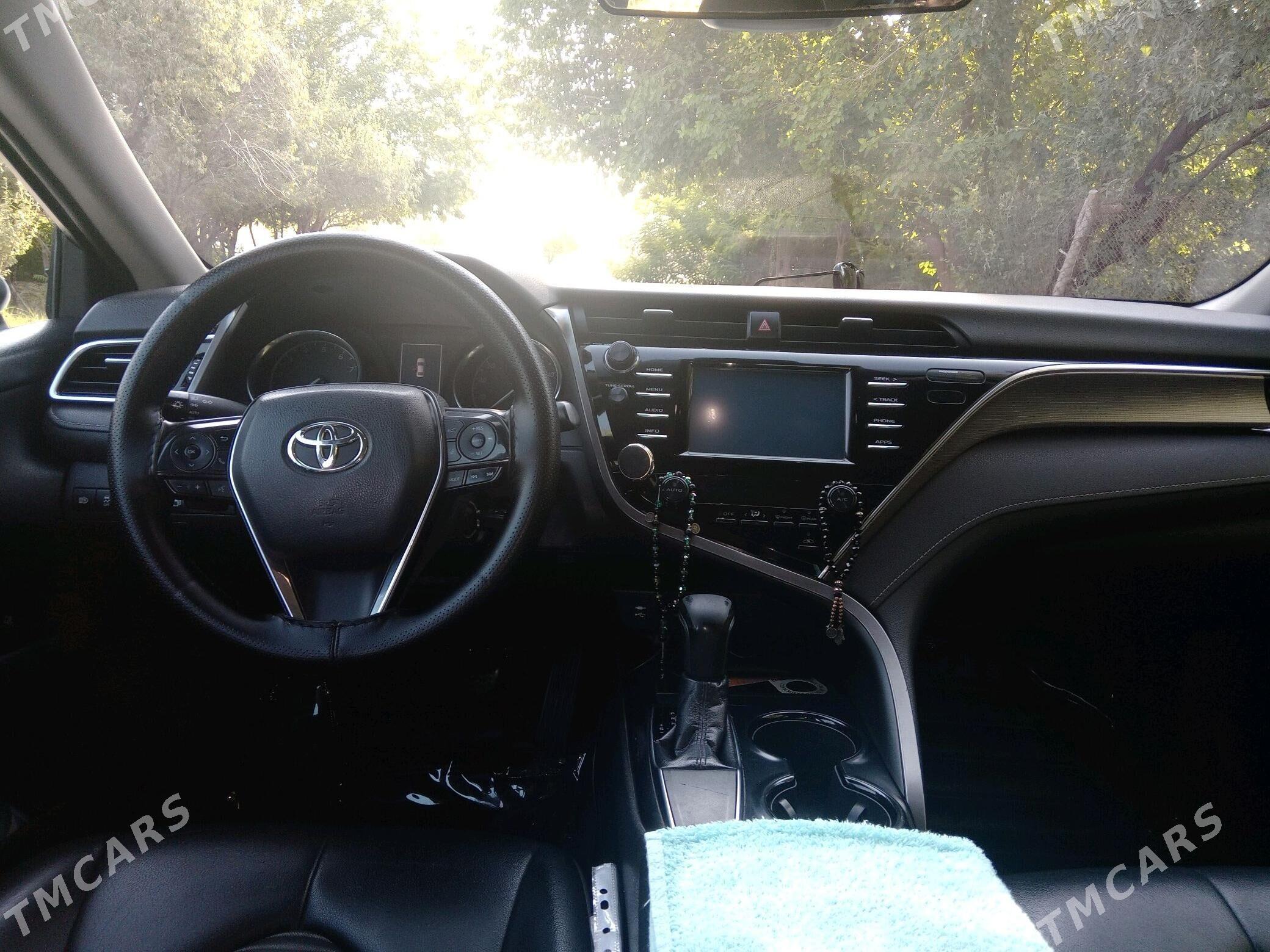 Toyota Camry 2018 - 290 000 TMT - Ашхабад - img 6