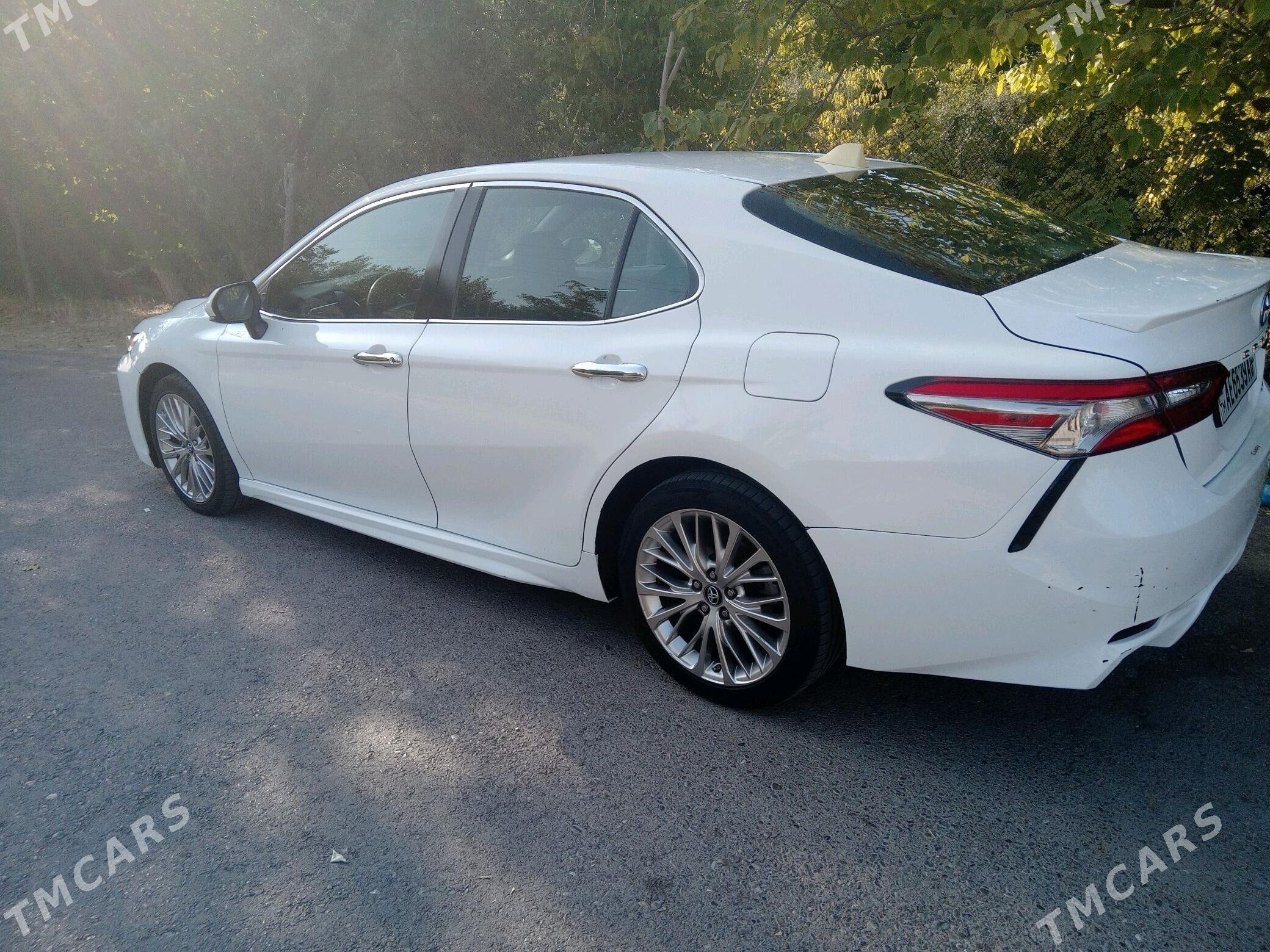 Toyota Camry 2018 - 290 000 TMT - Ашхабад - img 2
