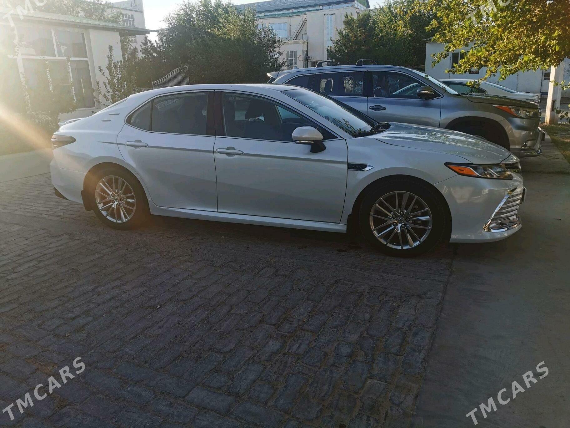 Toyota Camry Hybrid 2021 - 360 000 TMT - Türkmenabat - img 3