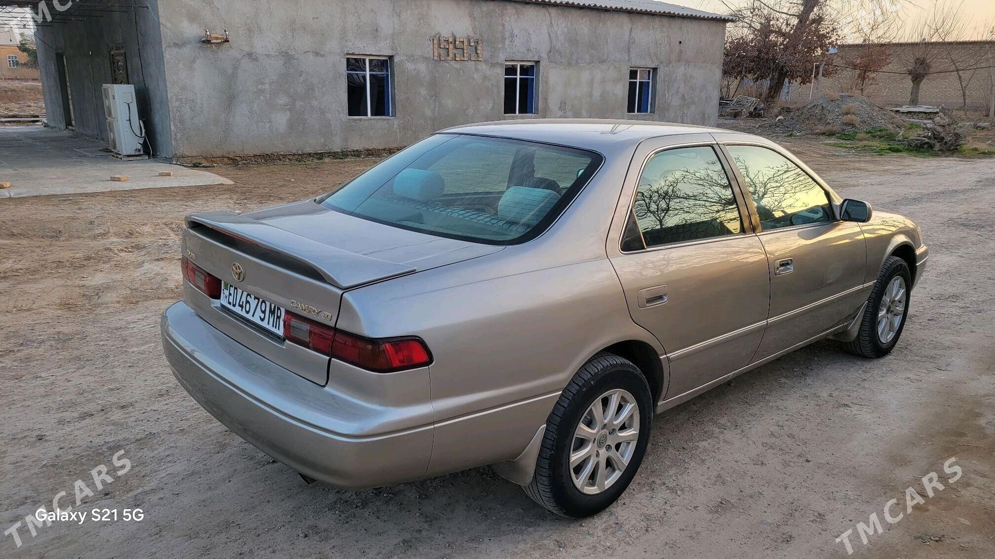 Toyota Camry 1997 - 128 000 TMT - Ёлётен - img 1