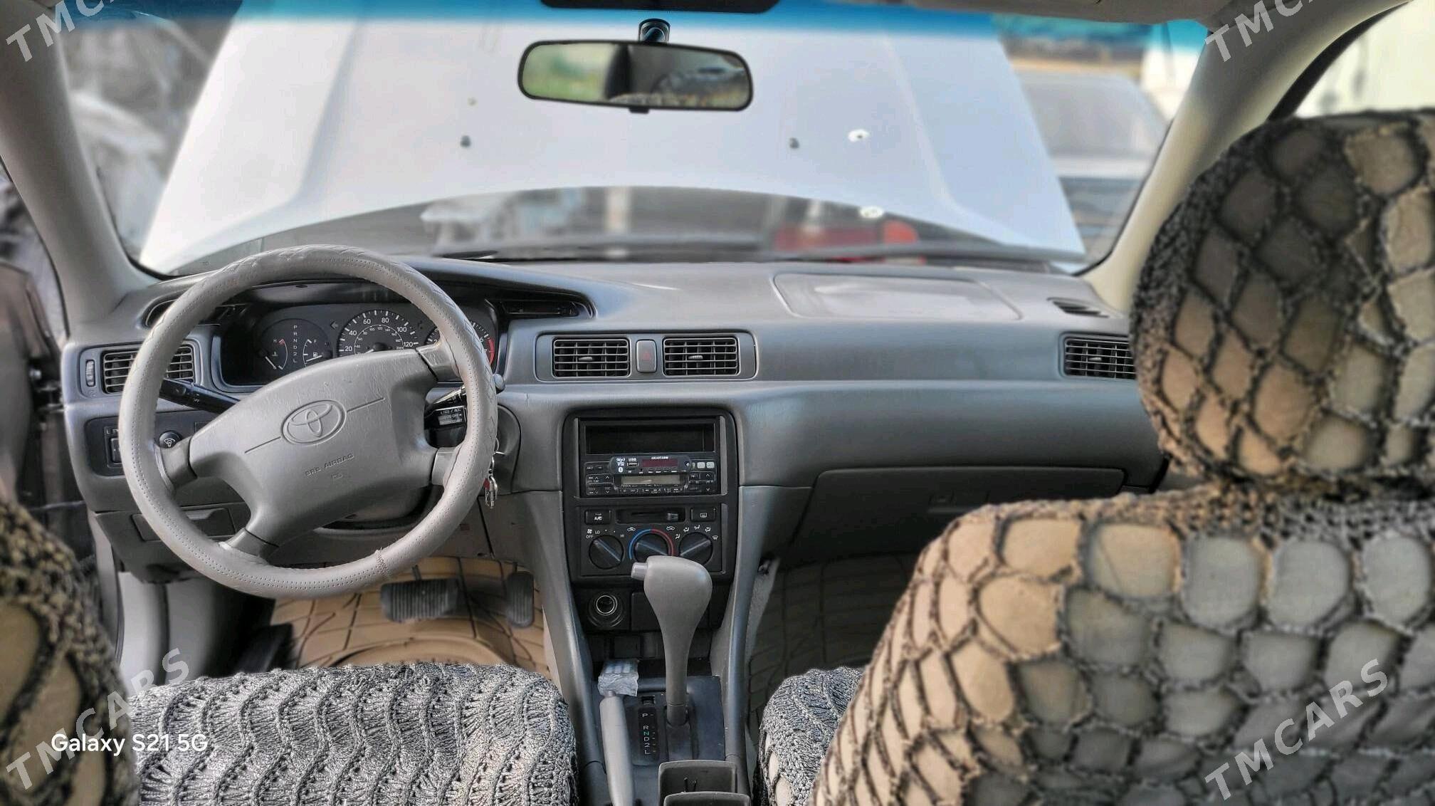 Toyota Camry 1997 - 128 000 TMT - Ёлётен - img 4
