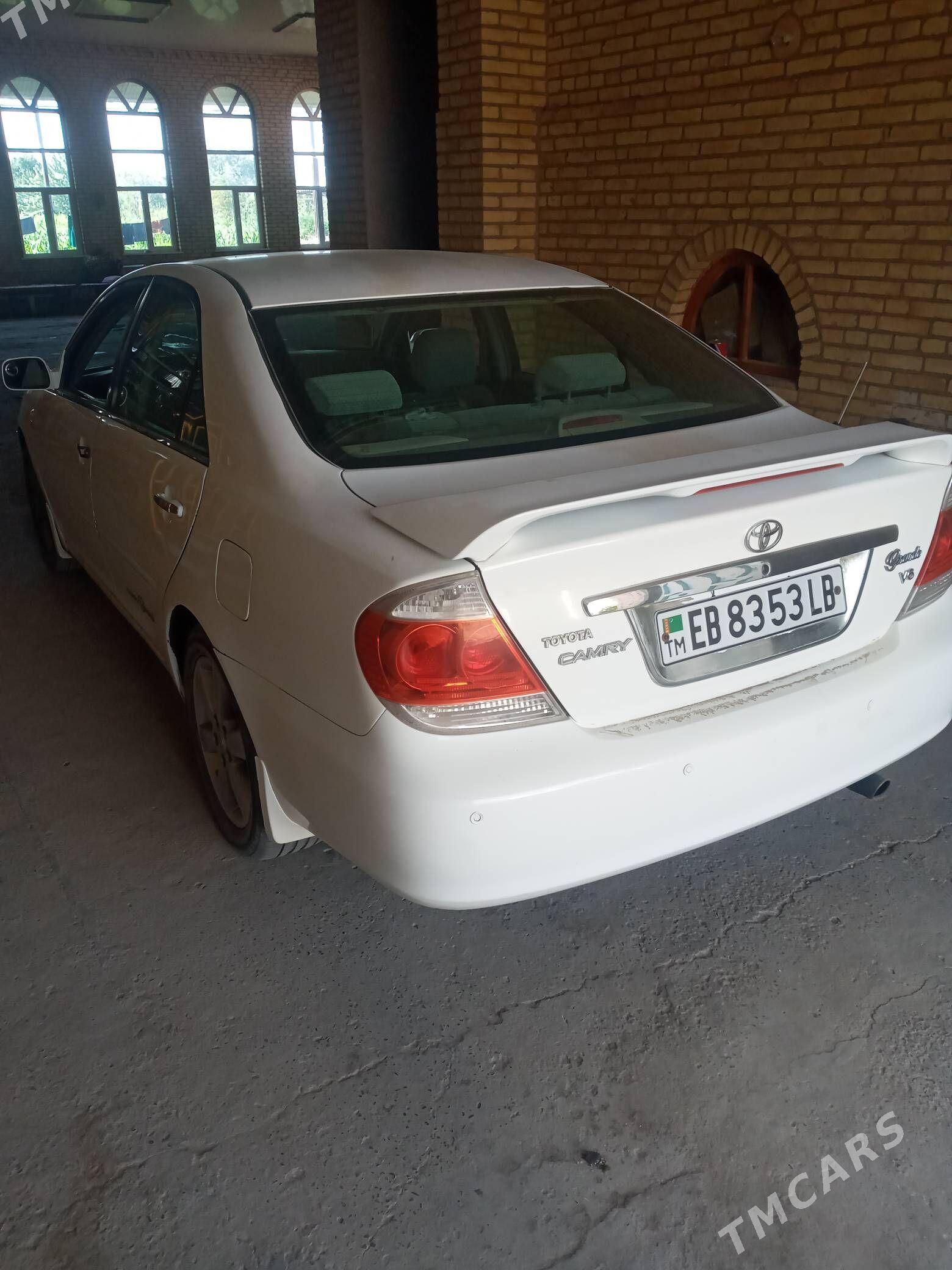 Toyota Camry 2002 - 135 000 TMT - Дянев - img 2