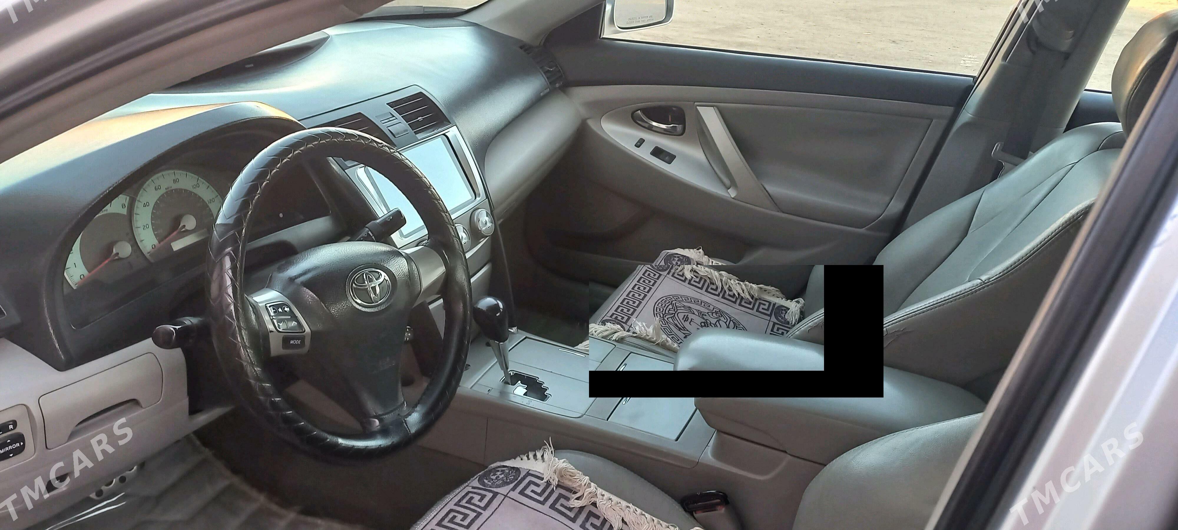 Toyota Camry 2010 - 230 000 TMT - Дашогуз - img 8
