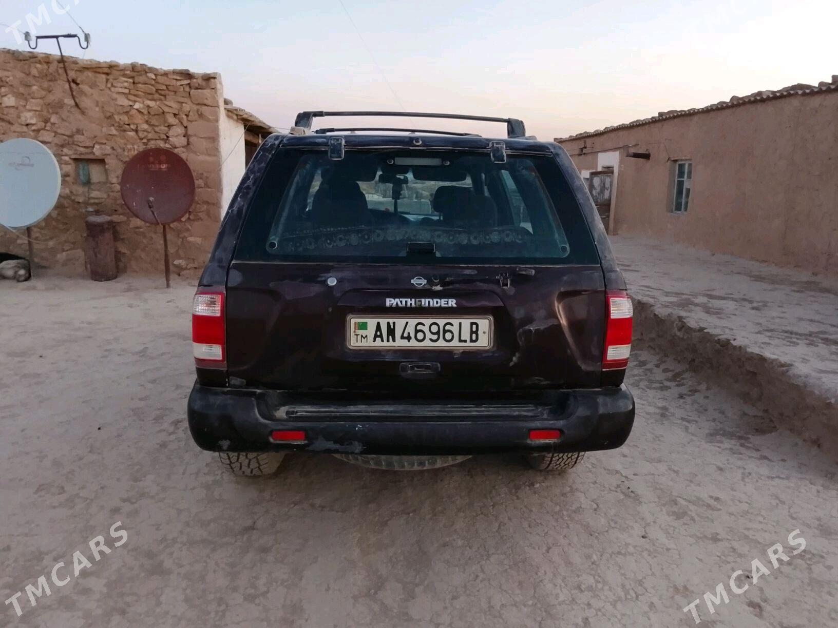 Nissan Pathfinder 1999 - 60 000 TMT - Магданлы - img 4