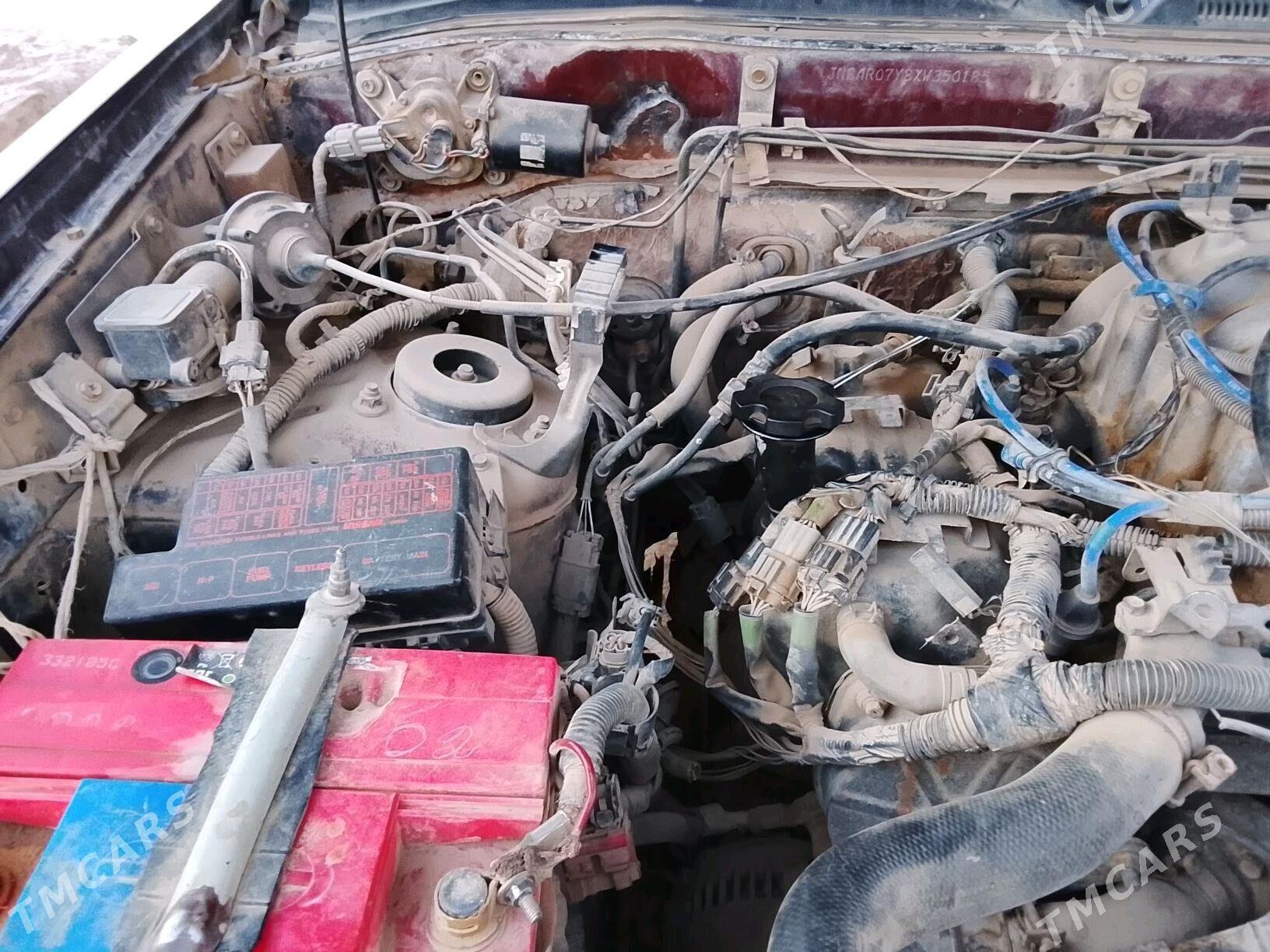 Nissan Pathfinder 1999 - 60 000 TMT - Магданлы - img 2
