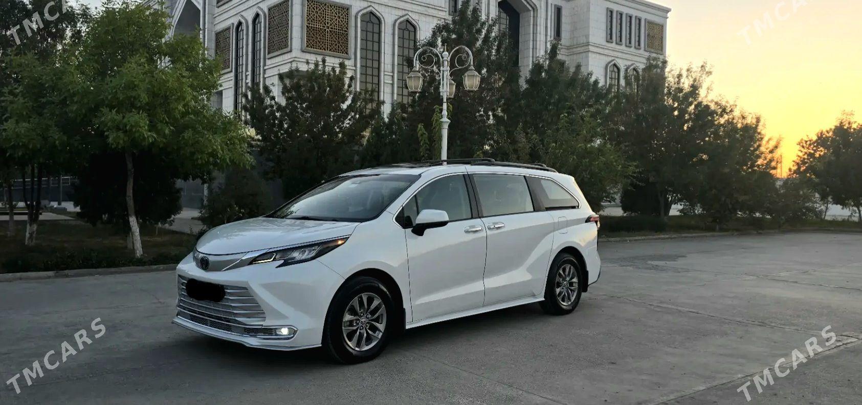 Toyota Sienna 2022 - 460 000 TMT - Daşoguz - img 3