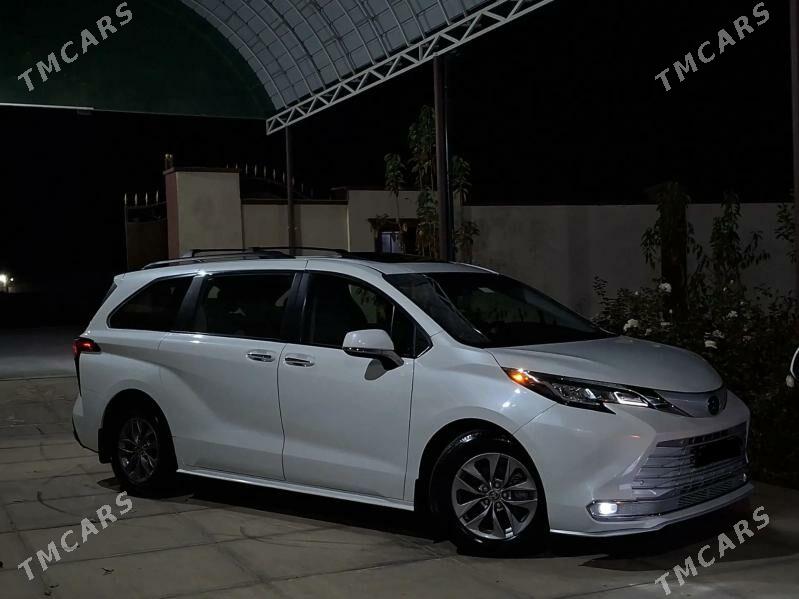 Toyota Sienna 2022 - 460 000 TMT - Daşoguz - img 2