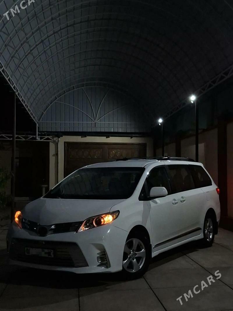 Toyota Sienna 2019 - 400 000 TMT - Daşoguz - img 1