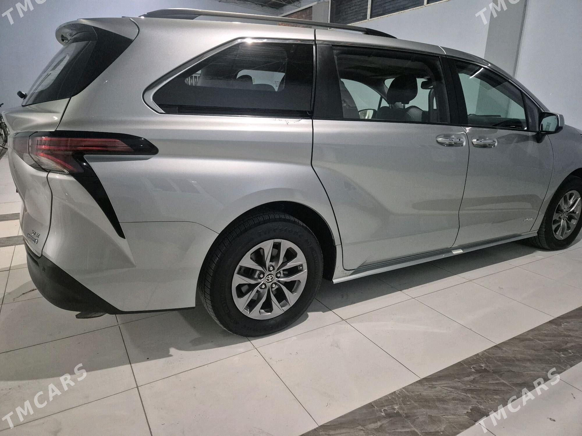 Toyota Sienna 2021 - 480 000 TMT - Дянев - img 6