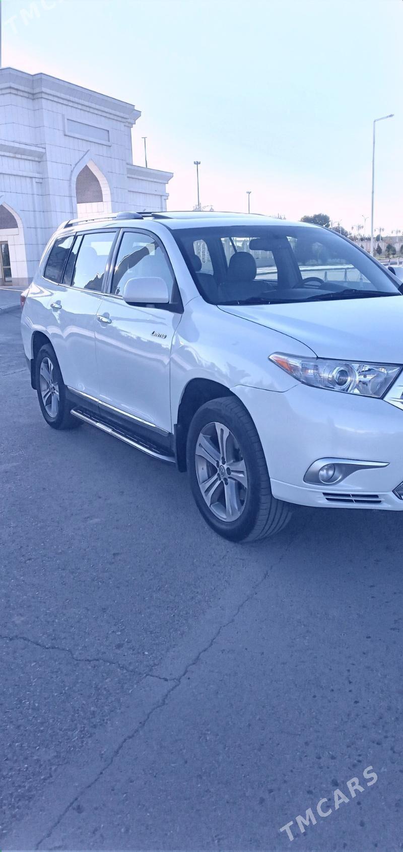 Toyota Highlander 2011 - 338 000 TMT - Дашогуз - img 1