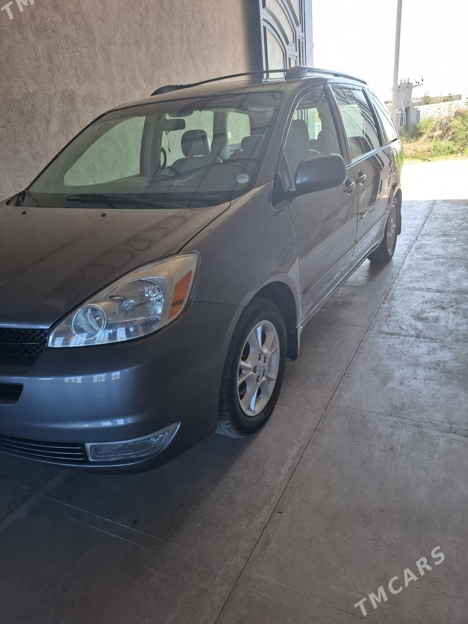 Toyota Sienna 2004 - 220 000 TMT - Туркменабат - img 2