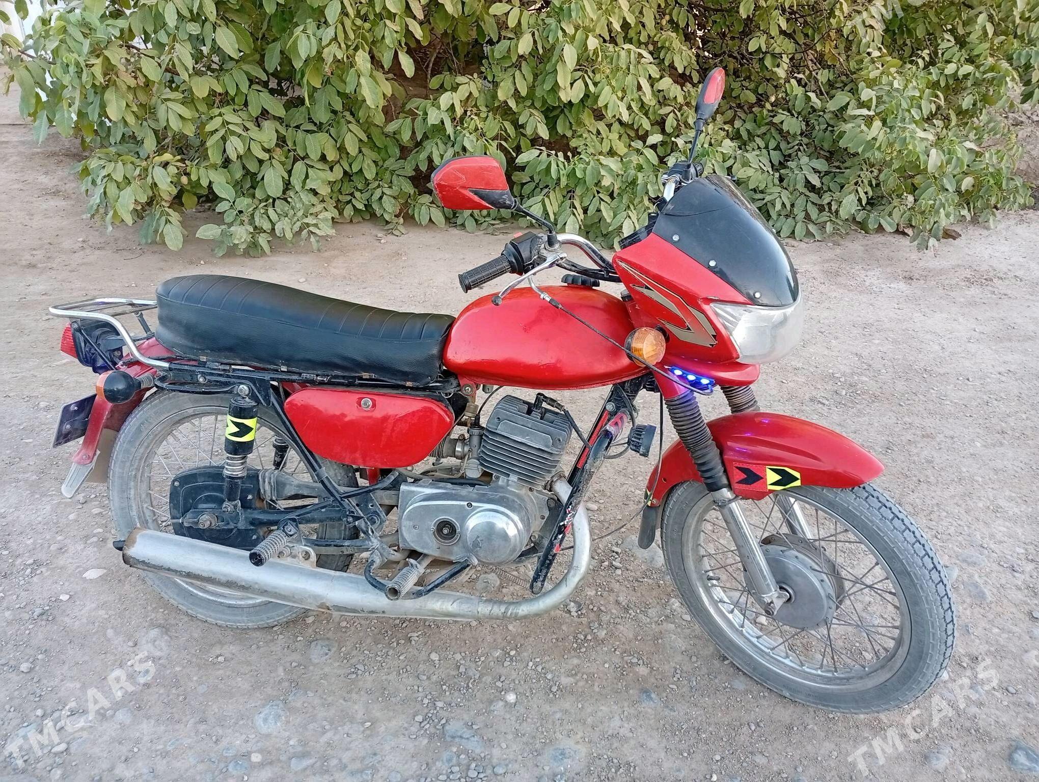 Iž Ýupiter 4 2015 - 6 000 TMT - Kerki - img 1