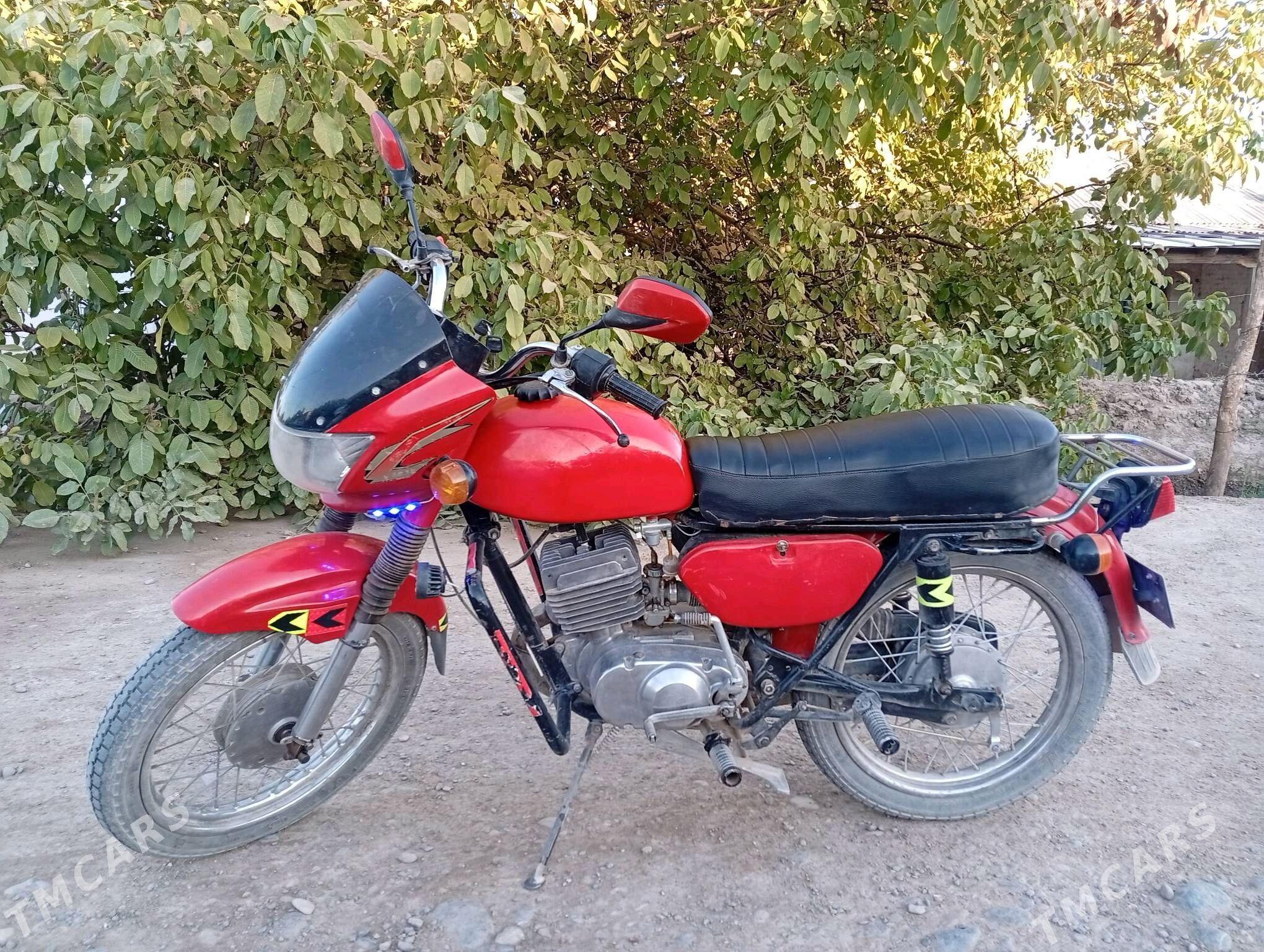 Iž Ýupiter 4 2015 - 6 000 TMT - Kerki - img 2