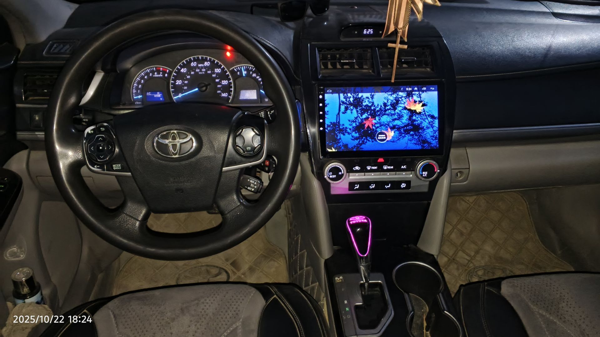 Toyota Camry 2014 - 210 000 TMT - Мары - img 9