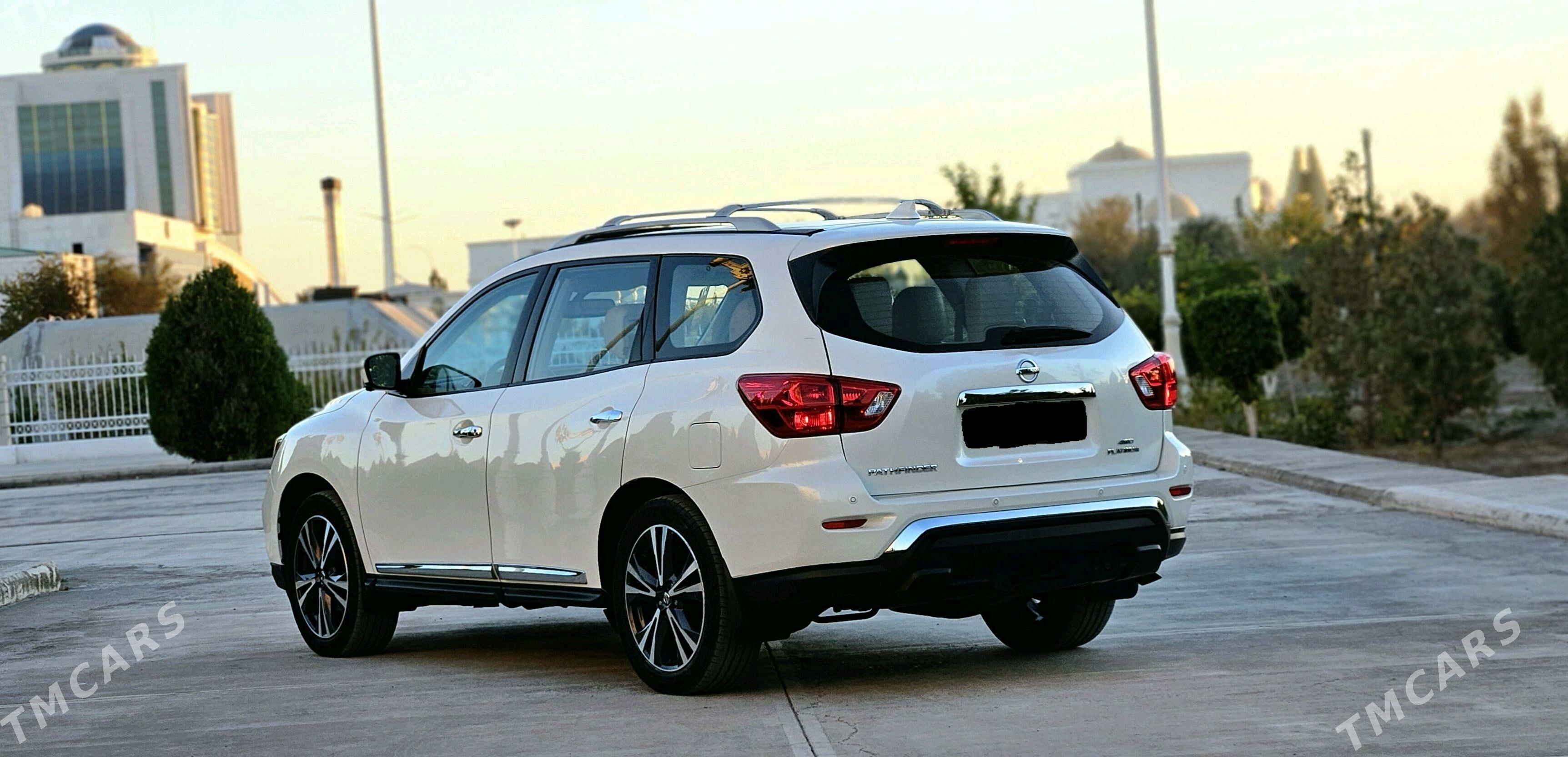 Nissan Pathfinder 2020 - 370 000 TMT - Дашогуз - img 3