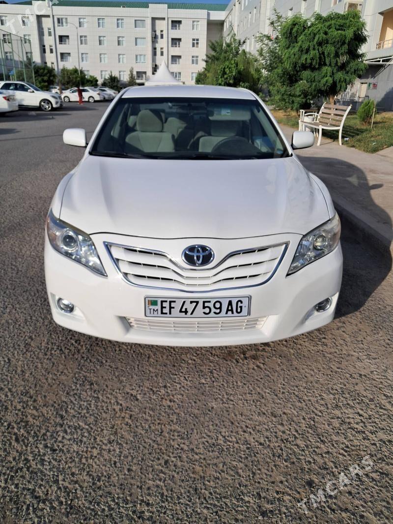 Toyota Camry 2011 - 230 000 TMT - Gurtly - img 1
