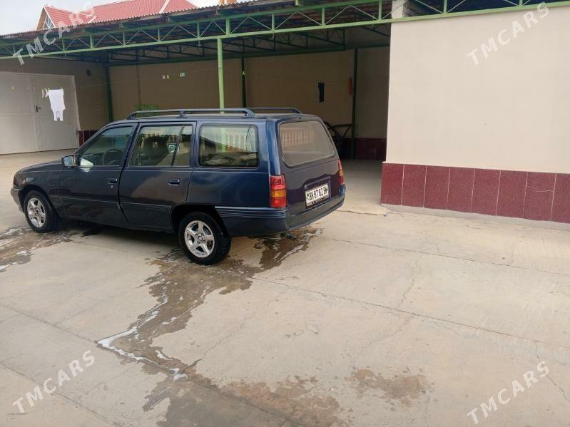 Opel Astra 1993 - 20 000 TMT - Balkanabat - img 6