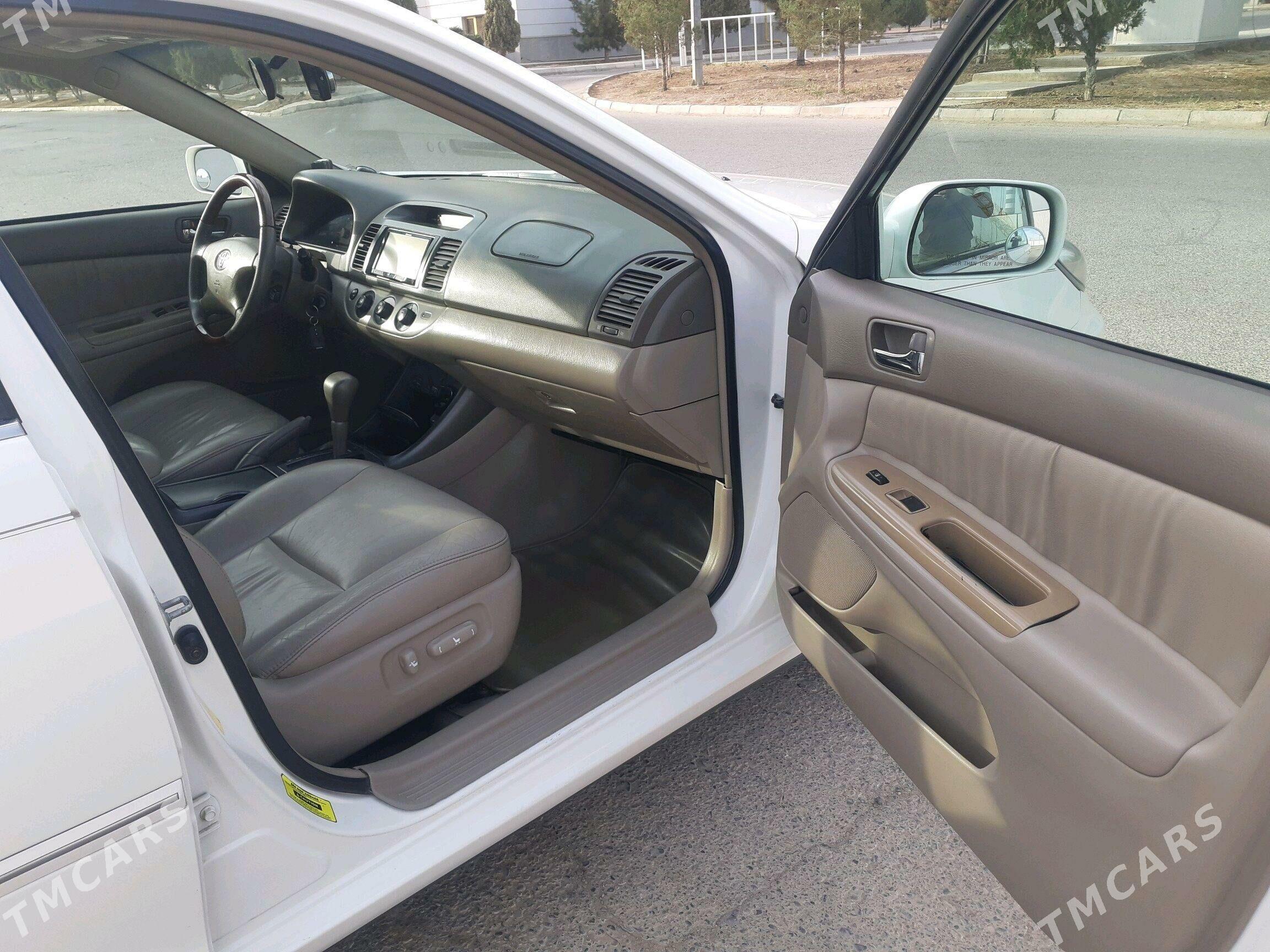 Toyota Camry 2003 - 250 000 TMT - Мары - img 3
