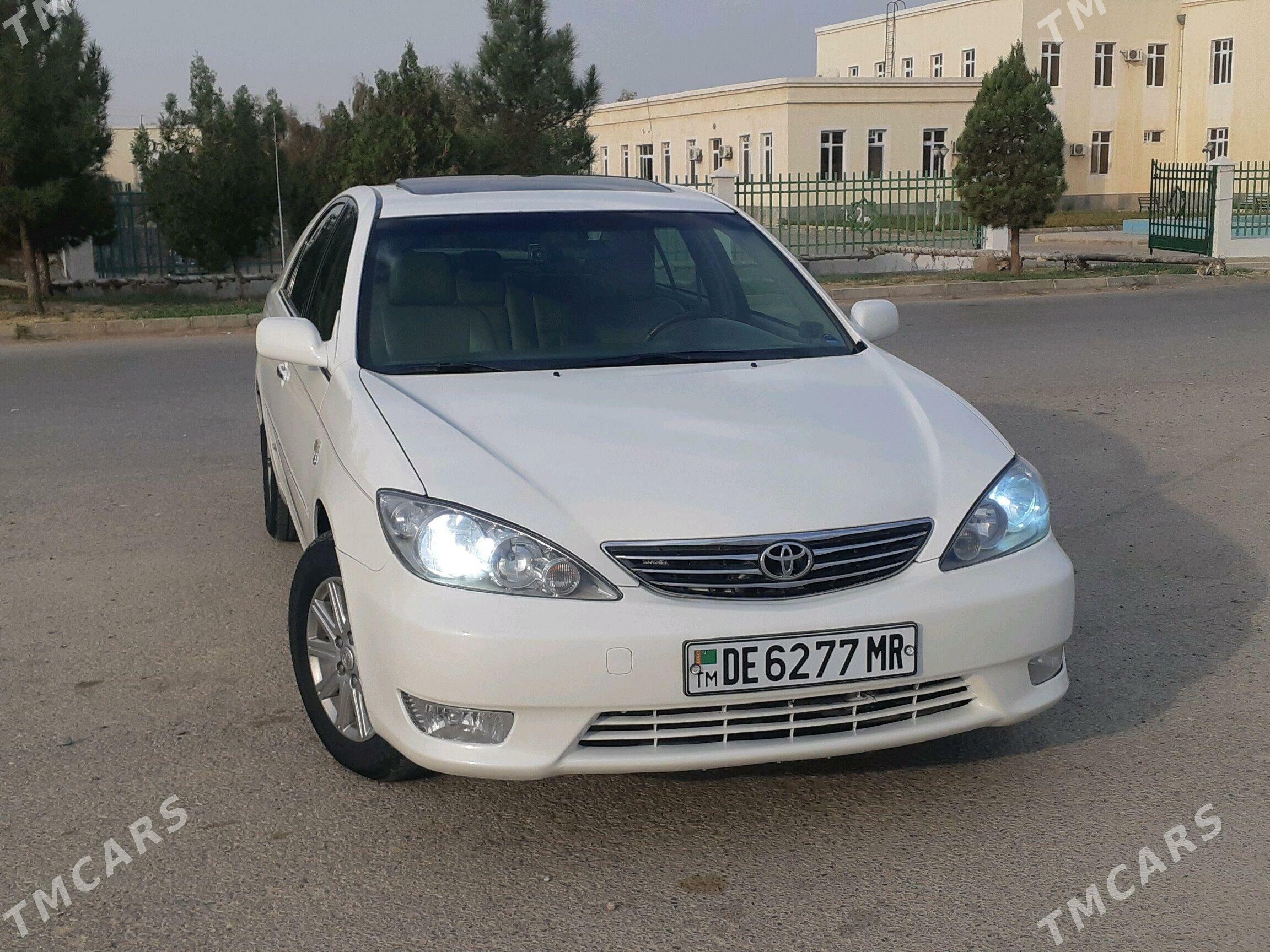 Toyota Camry 2003 - 250 000 TMT - Мары - img 5