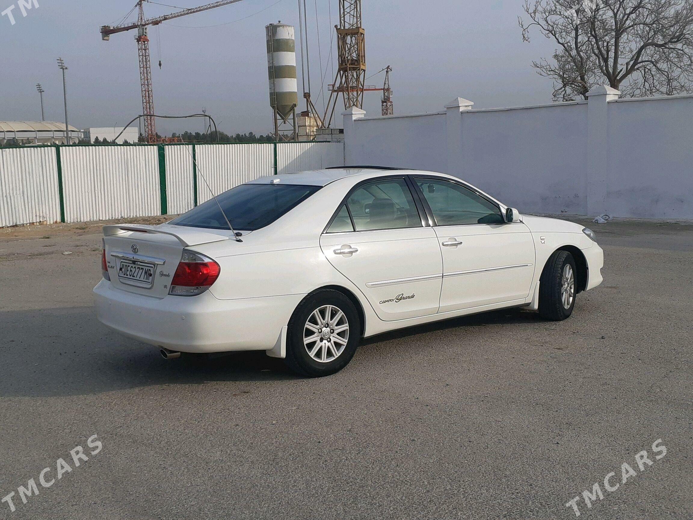Toyota Camry 2003 - 250 000 TMT - Мары - img 4