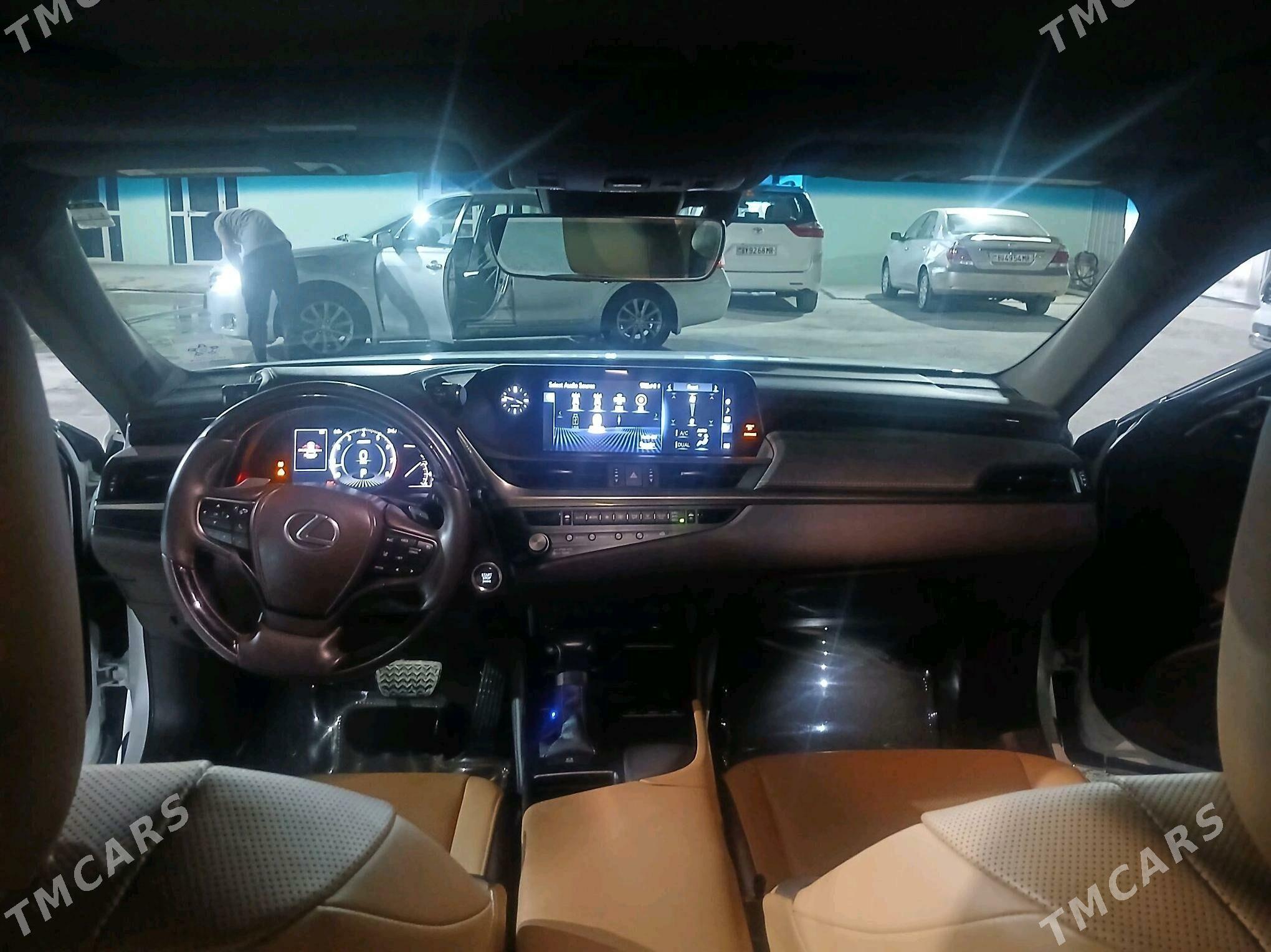 Lexus ES 350 2021 - 660 000 TMT - Мары - img 4