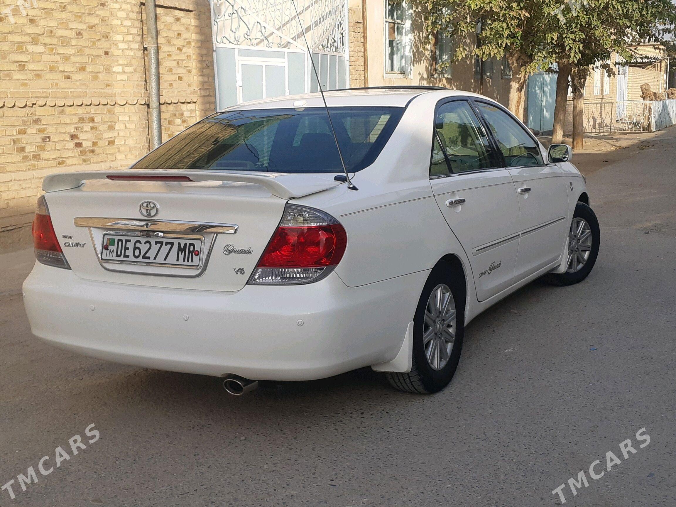 Toyota Camry 2003 - 250 000 TMT - Мары - img 10