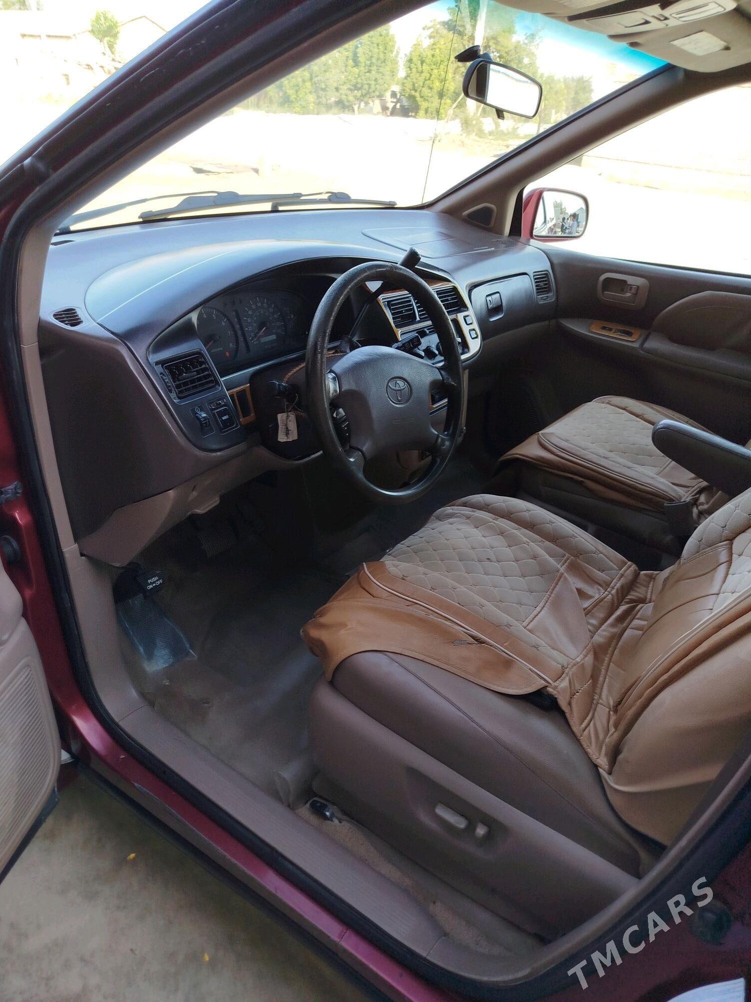 Toyota Sienna 2000 - 130 000 TMT - Мары - img 5