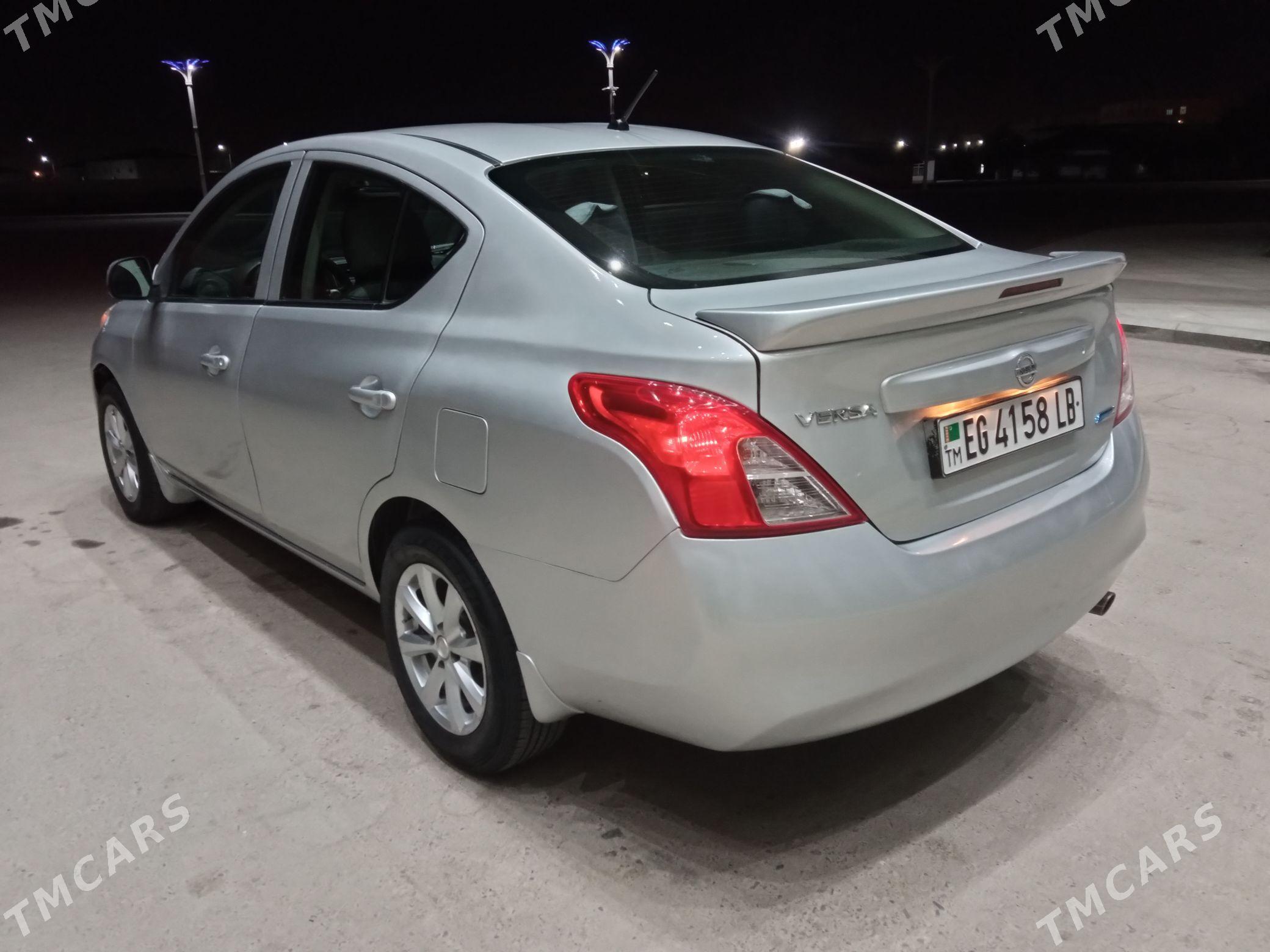 Nissan Versa 2013 - 107 000 TMT - Türkmenabat - img 1
