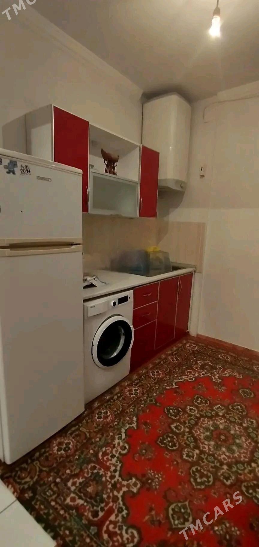 Maryski 3komnat 4/3 etaz satlk - Досааф - img 1