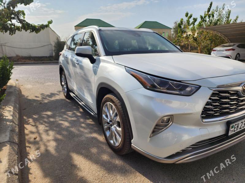 Toyota Highlander 2022 - 700 000 TMT - Çoganly - img 2