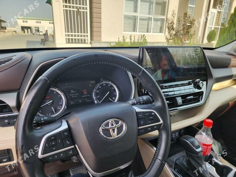 Toyota Highlander 2022 - 700 000 TMT - Çoganly - img 5