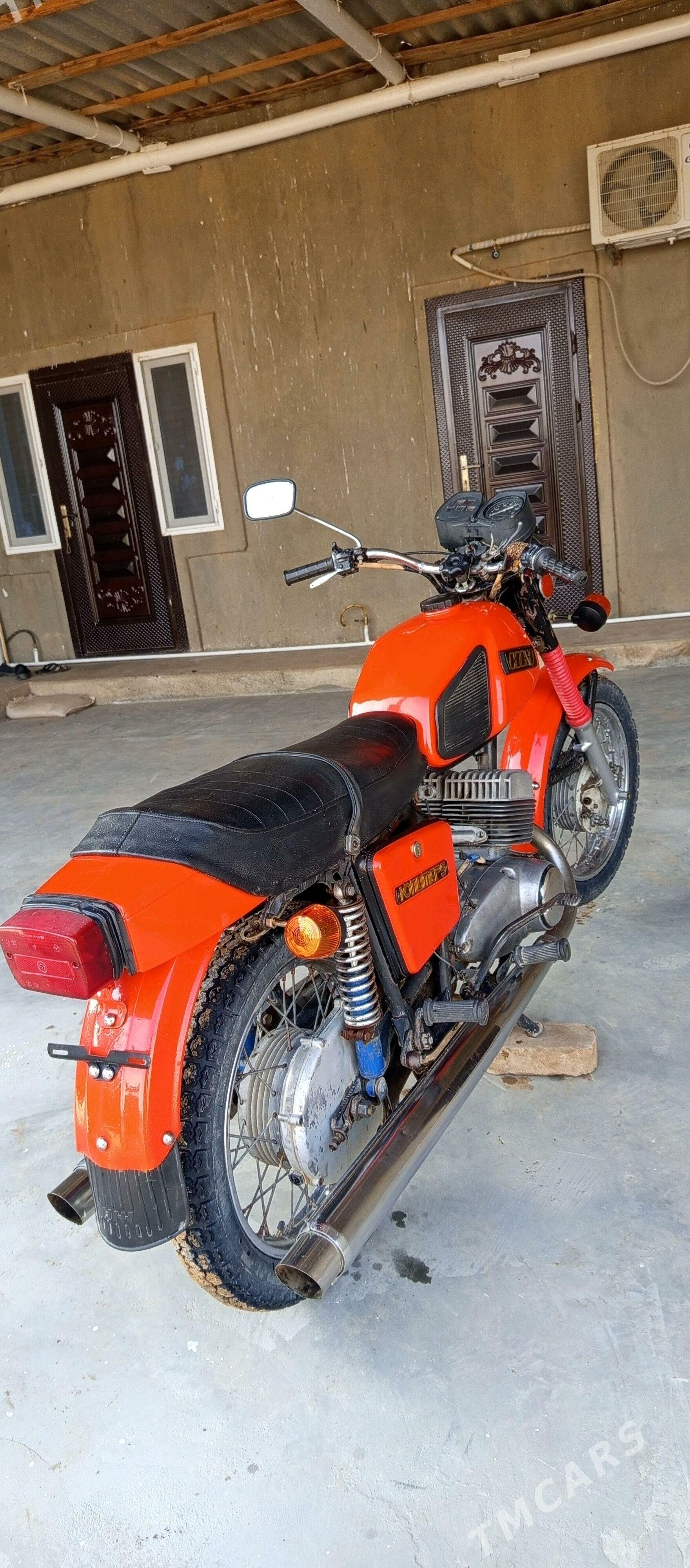 Iž Ýupiter 1991 - 20 000 TMT - Ak bugdaý etraby - img 3