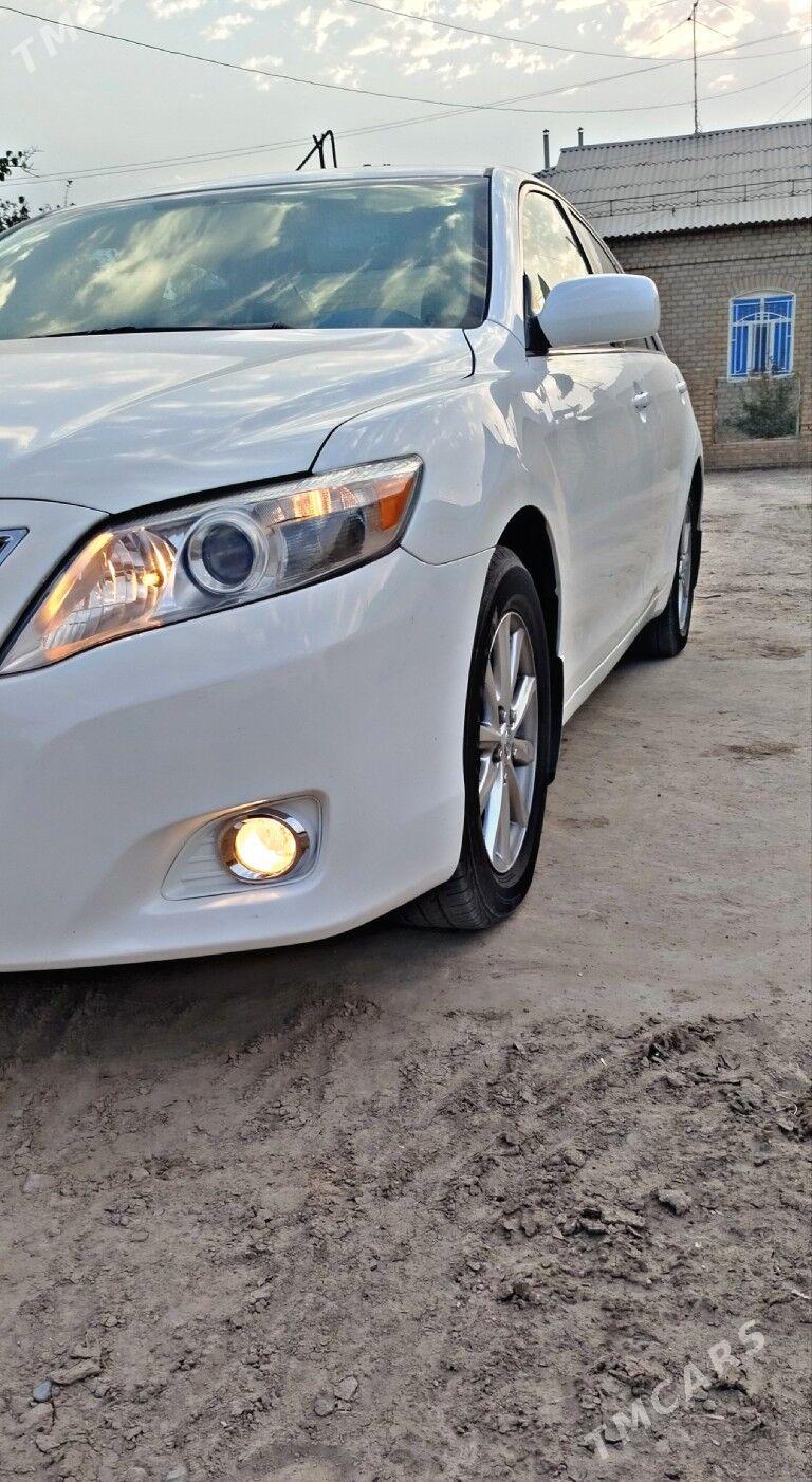 Toyota Camry 2011 - 220 000 TMT - Мары - img 5