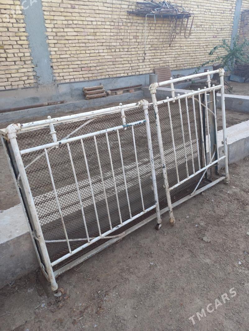 продаются кровати - Туркменабат - img 3