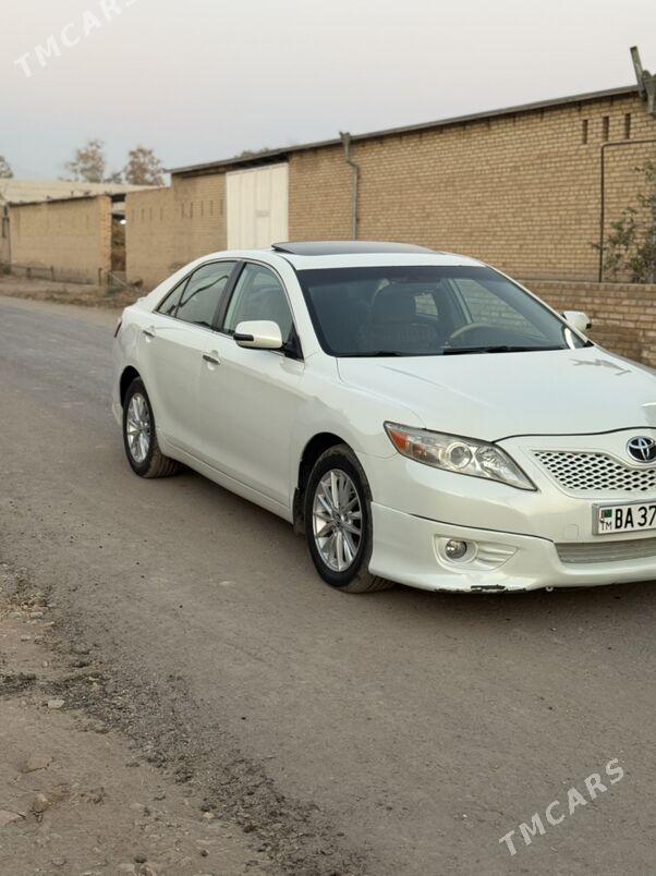 Toyota Camry 2010 - 180 000 TMT - Халач - img 4