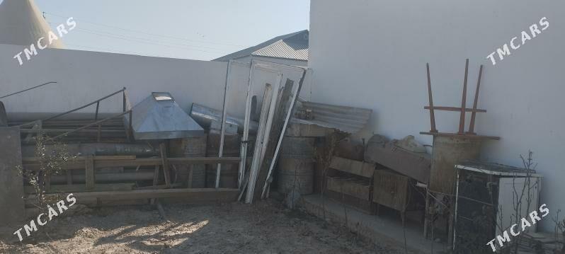 titan - Ýaşlyk - img 3