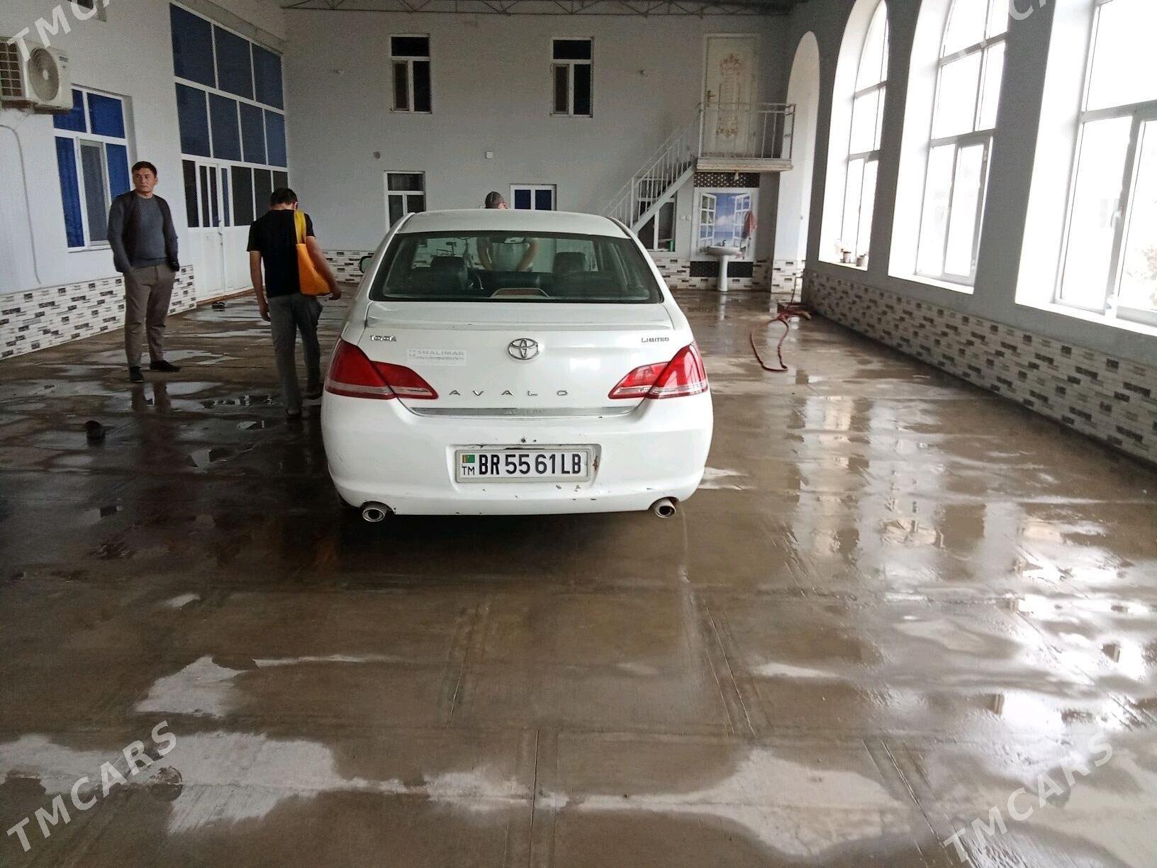 Toyota Avalon 2006 - 140 000 TMT - Saýat - img 3