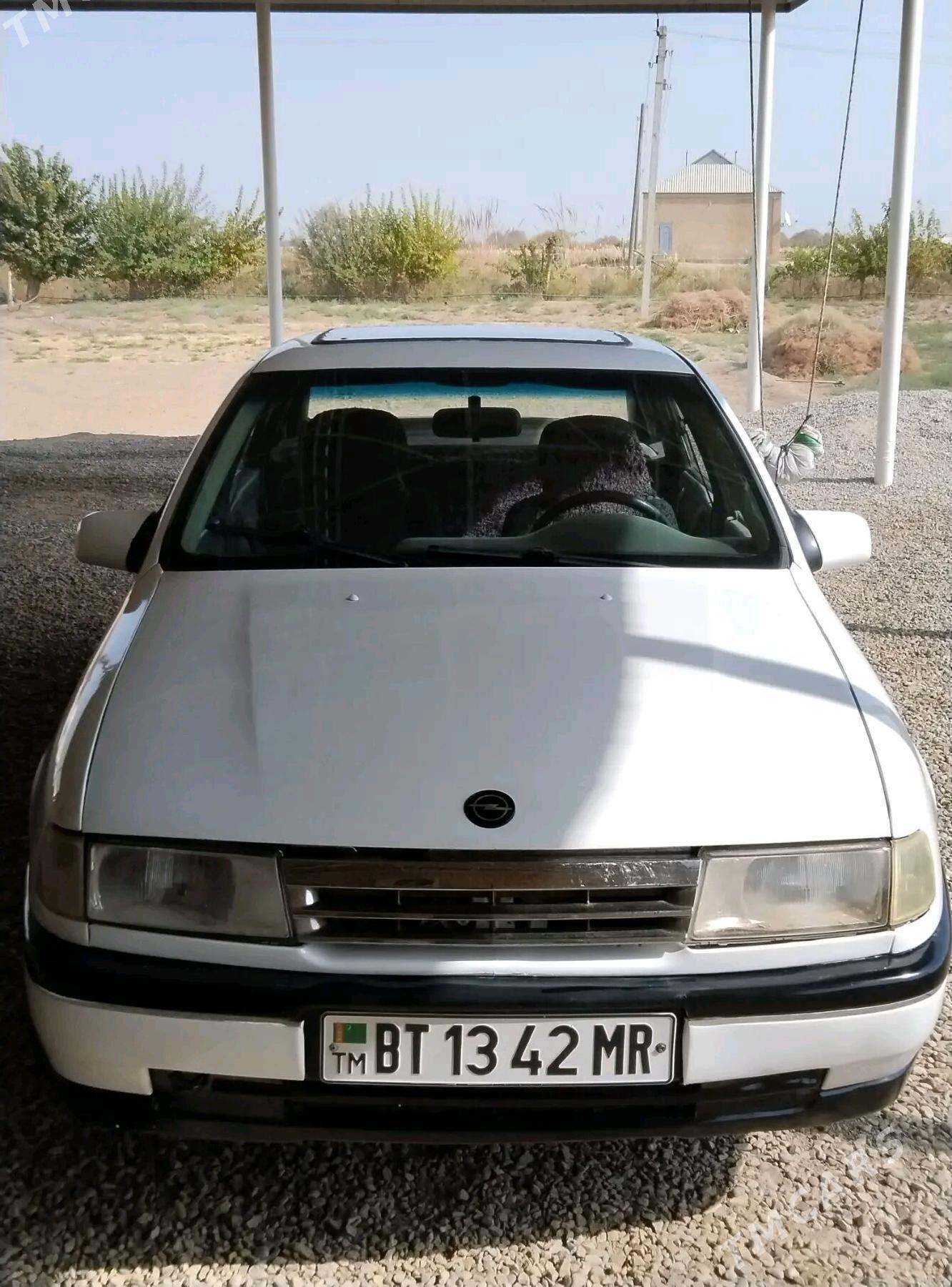 Opel Vectra 1992 - 30 000 TMT - Мургап - img 1