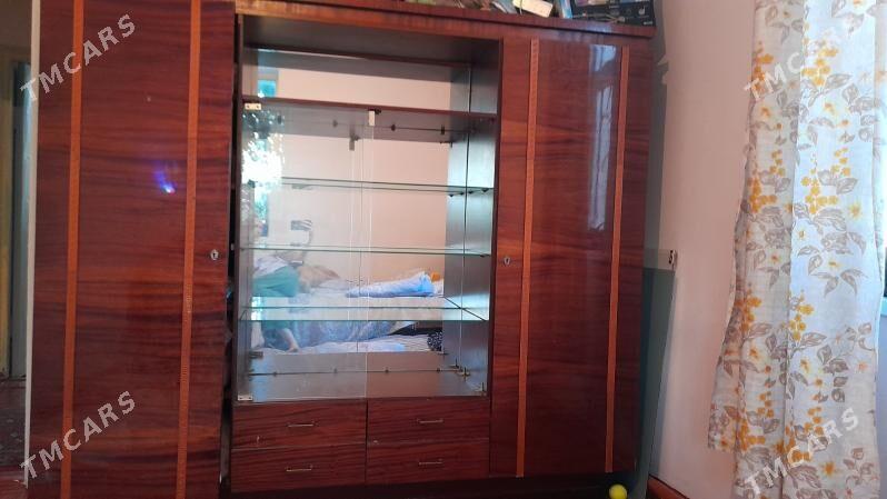 большой шкаф - Çärjew - img 1