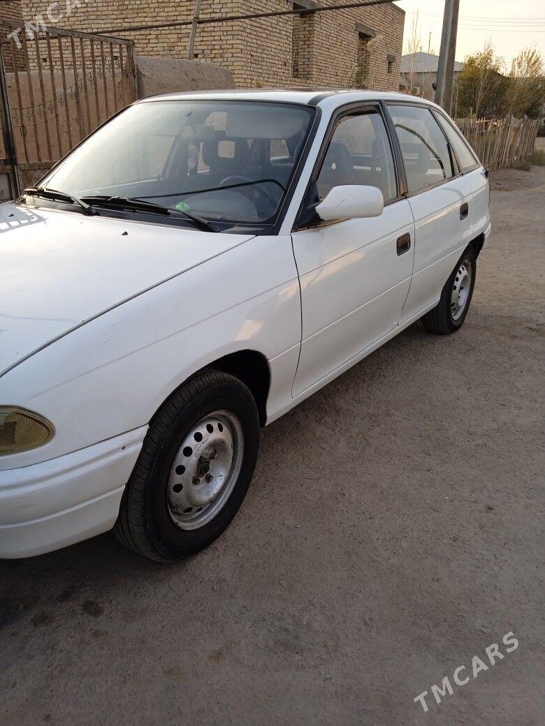 Opel Astra 1992 - 40 000 TMT - Boldumsaz - img 4