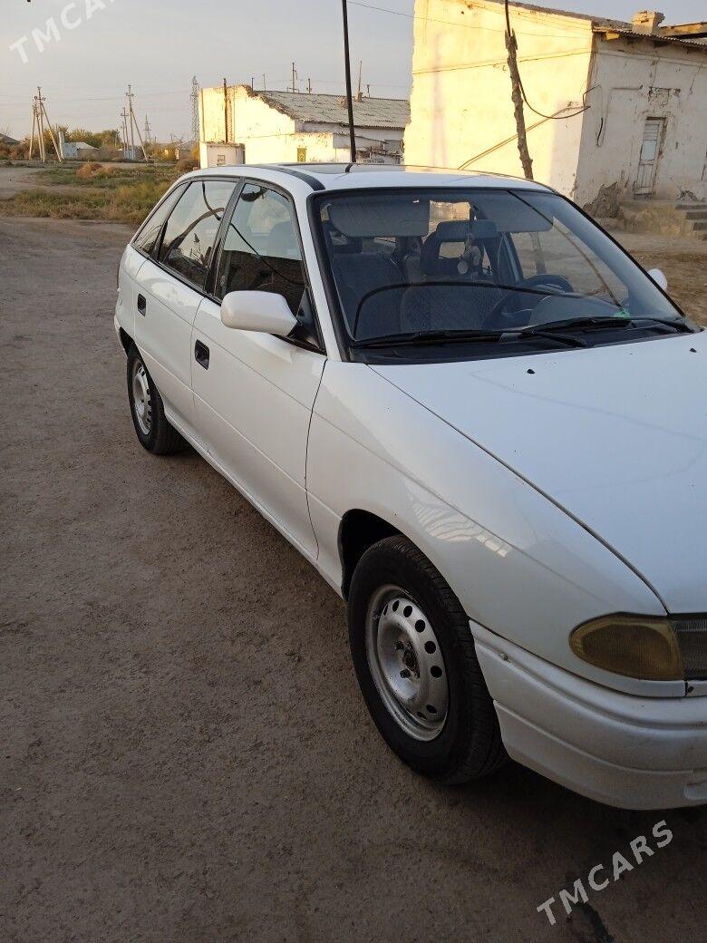 Opel Astra 1992 - 40 000 TMT - Boldumsaz - img 5