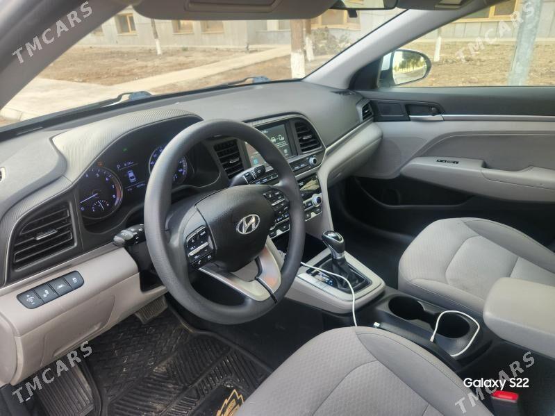 Hyundai Elantra 2020 - 175 000 TMT - Мары - img 8
