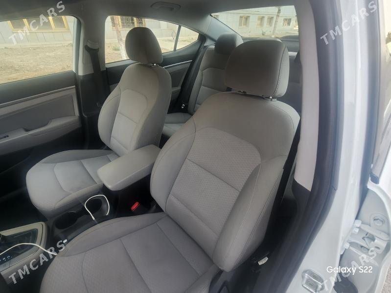Hyundai Elantra 2020 - 175 000 TMT - Мары - img 7